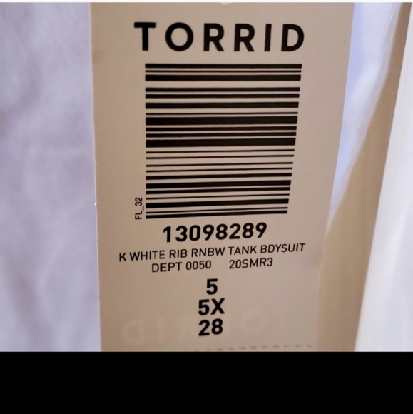 NWT TORRID SIZE 5 WHITE & RAINBOW RINGER FOXY BODYSUIT. - Picture 2 of 3